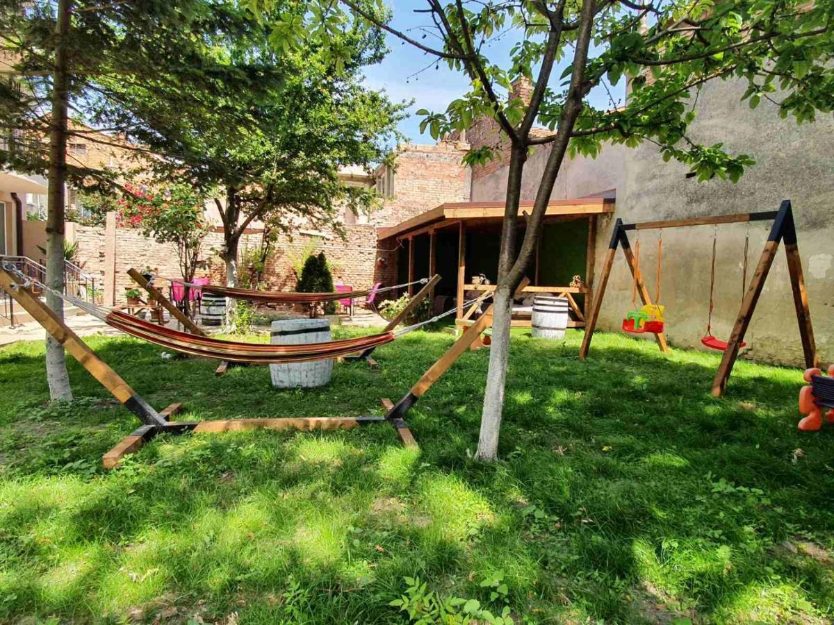 House With Garden Hotell Pomorie Eksteriør bilde