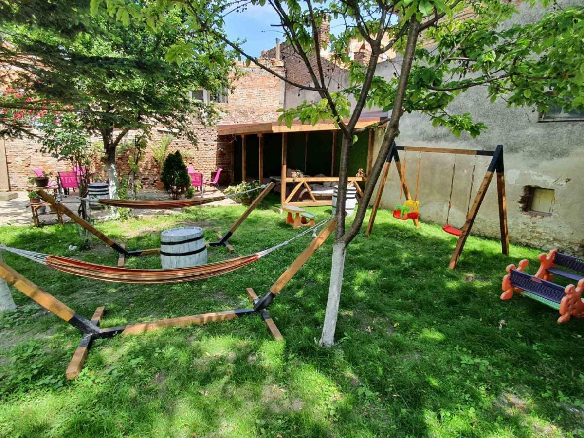 House With Garden Hotell Pomorie Eksteriør bilde